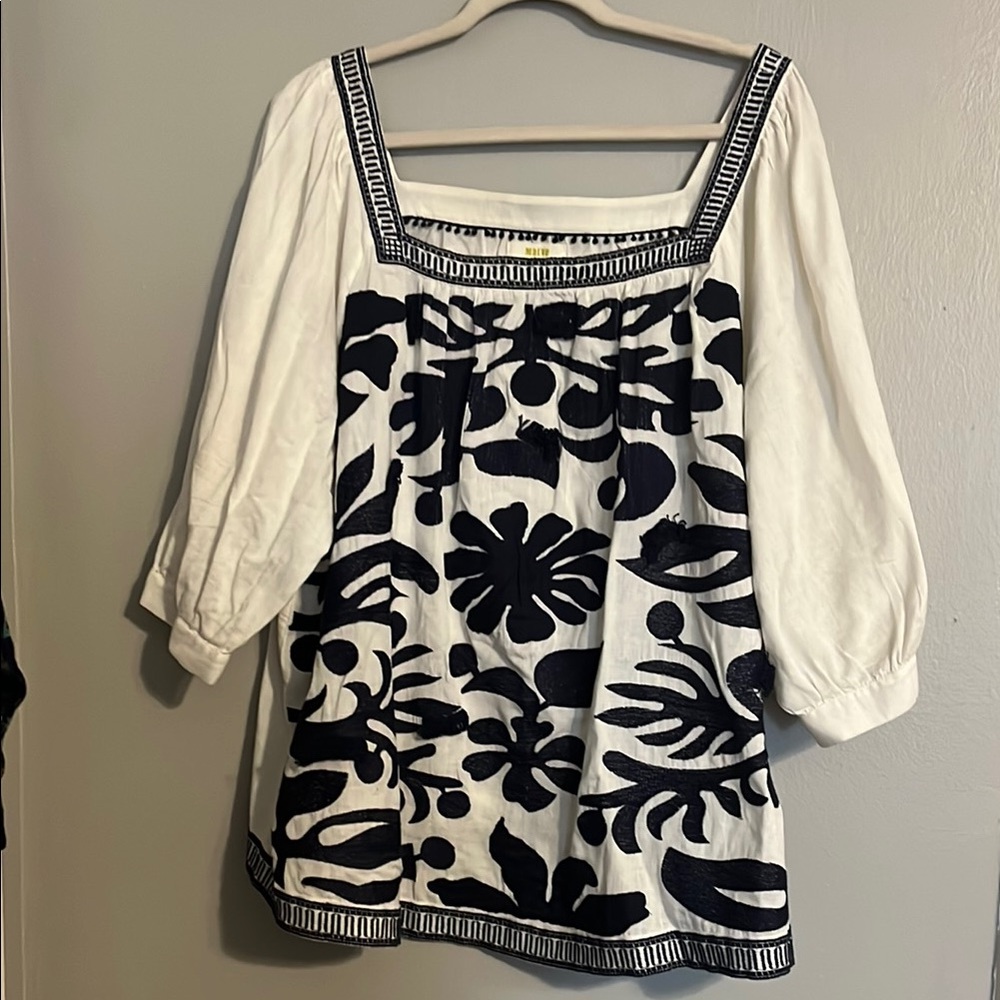 Anthropologie Navy and White Puff Sleeve Blouse